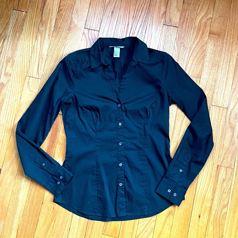 H&M Fitted Button Down Shirt